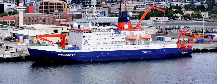 The Polar Pathfinder | Icy Frontiers with RV Polarstern