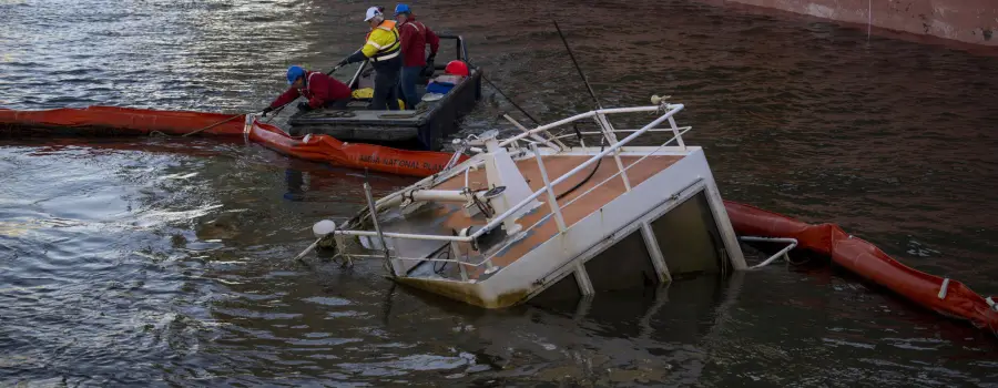 Campbell Cove Wreck Salvage Begins