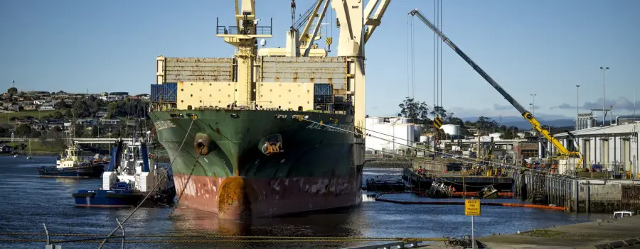 Second tug successfully removed from Mersey River