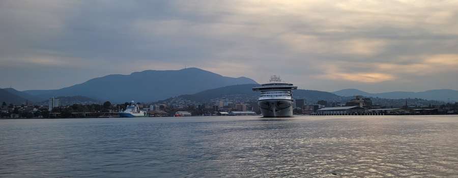 Tasmanian cruise season sails into next chapter