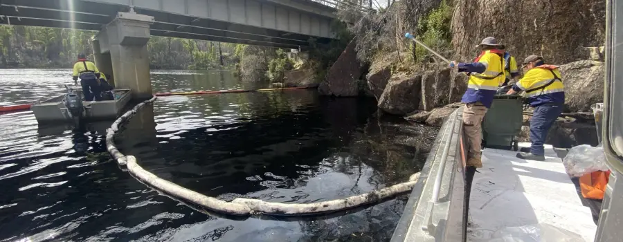 TasPorts supports collaborative response to Lake Rosebery Oil Spill