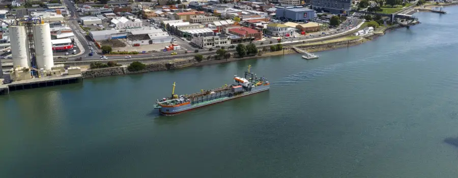 Major maintenance dredging campaign begins at Port of Devonport