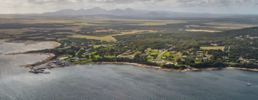 TasPorts actively managing spill incident on Flinders Island